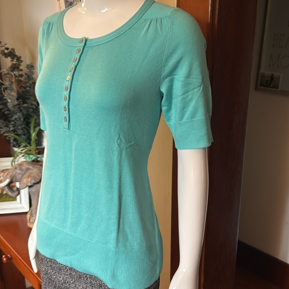 NWT Eddie Bauer size small Teal Button-Up Women's Top